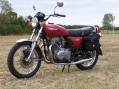 1977 Kawasaki Z 400 photo